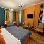 15 - Center فندق تيرانا