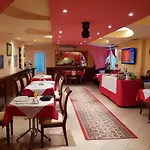 Hotel 15 - Center 3*