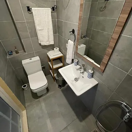 15 - Center מלון