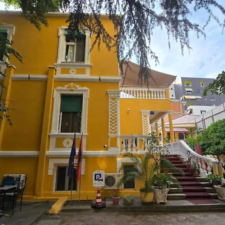 15 - Center מלון טיראנה