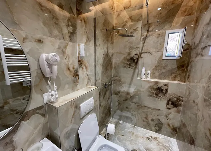 Szálloda 15 - Center 3*