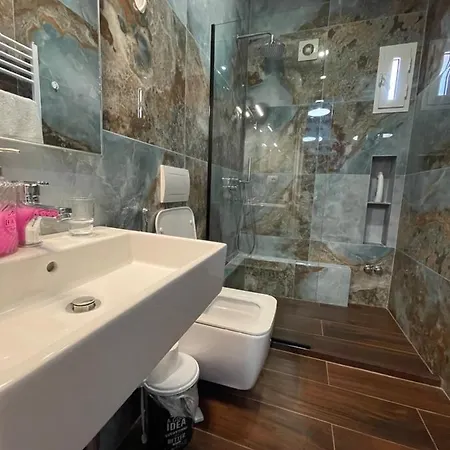 Hotel 15 - Center 3*