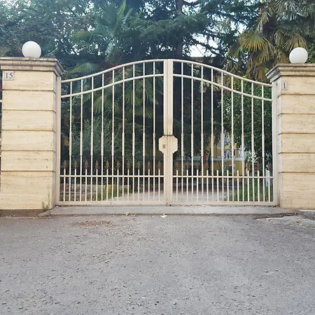 15 - Center 酒店 地拉那