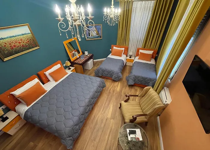 15 - Center 4* Тирана