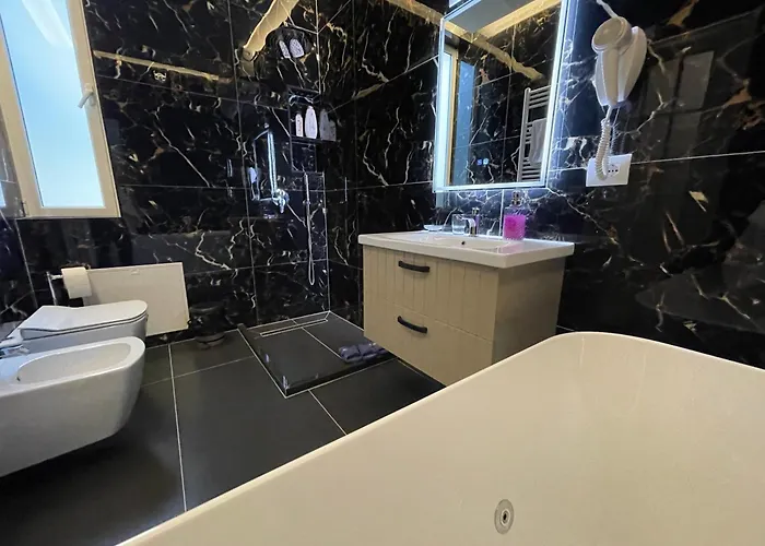 15 - Center 4* Тирана